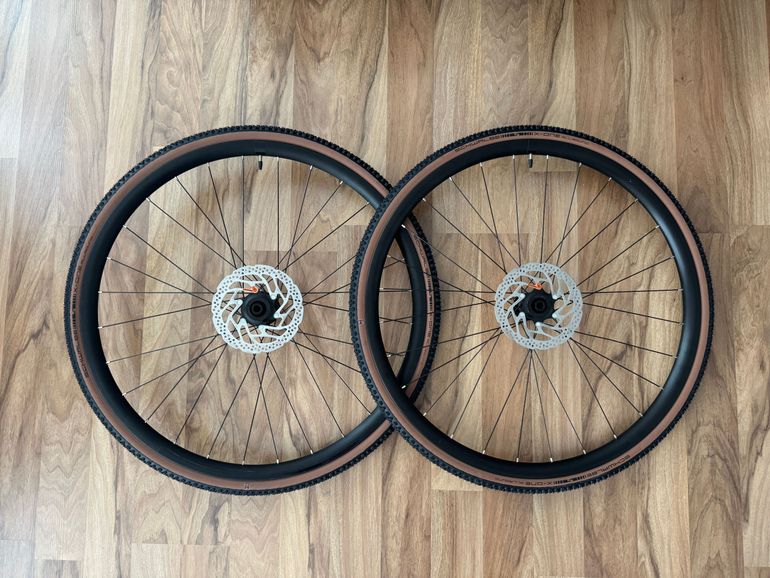 Used Newmen CUBE OR 2.5 Laufradsatz 28" disc 2025 bike — image 1 of 5