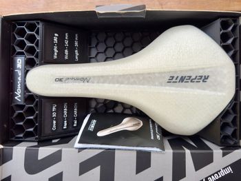Použité Selle Repente NOMAD 3D White 142 mm 2026 bike — obrázek 8 z 8