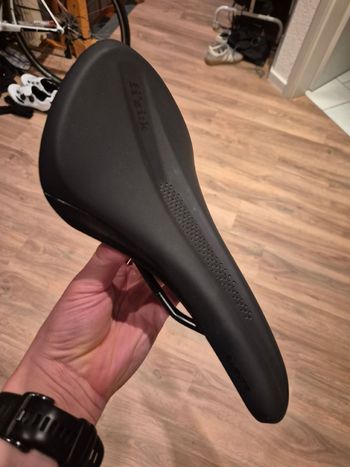 Použité Fizik Aliante R5 Saddle bike — obrázek 2 z 4