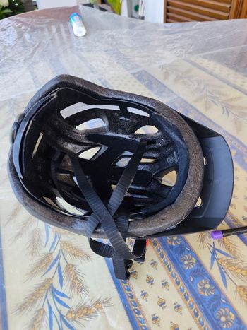 rokrider Mountain Bike Helmet 2024 bike d'occasion — image 2 sur 3