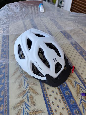 rokrider Mountain Bike Helmet 2024 bike d'occasion — image 3 sur 3