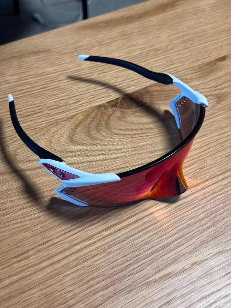 Used Oakley Velo Kato White/Road bike — image 1 of 2