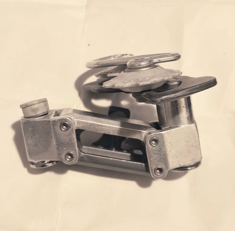 Used Campagnolo 990 Graphite Rear Derailleur bike — image 2 of 3