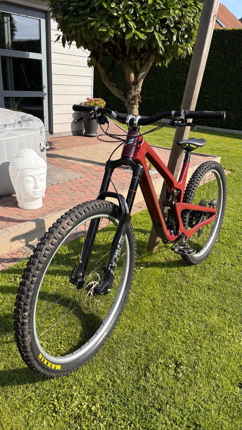 Brugt RockShox Lyric Ultimate bike — billede 1 af 8