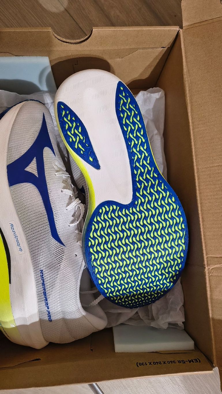 Gebrauchtes Mizuno Hyperwarp pro 2026 bike — Bild 3 von 4