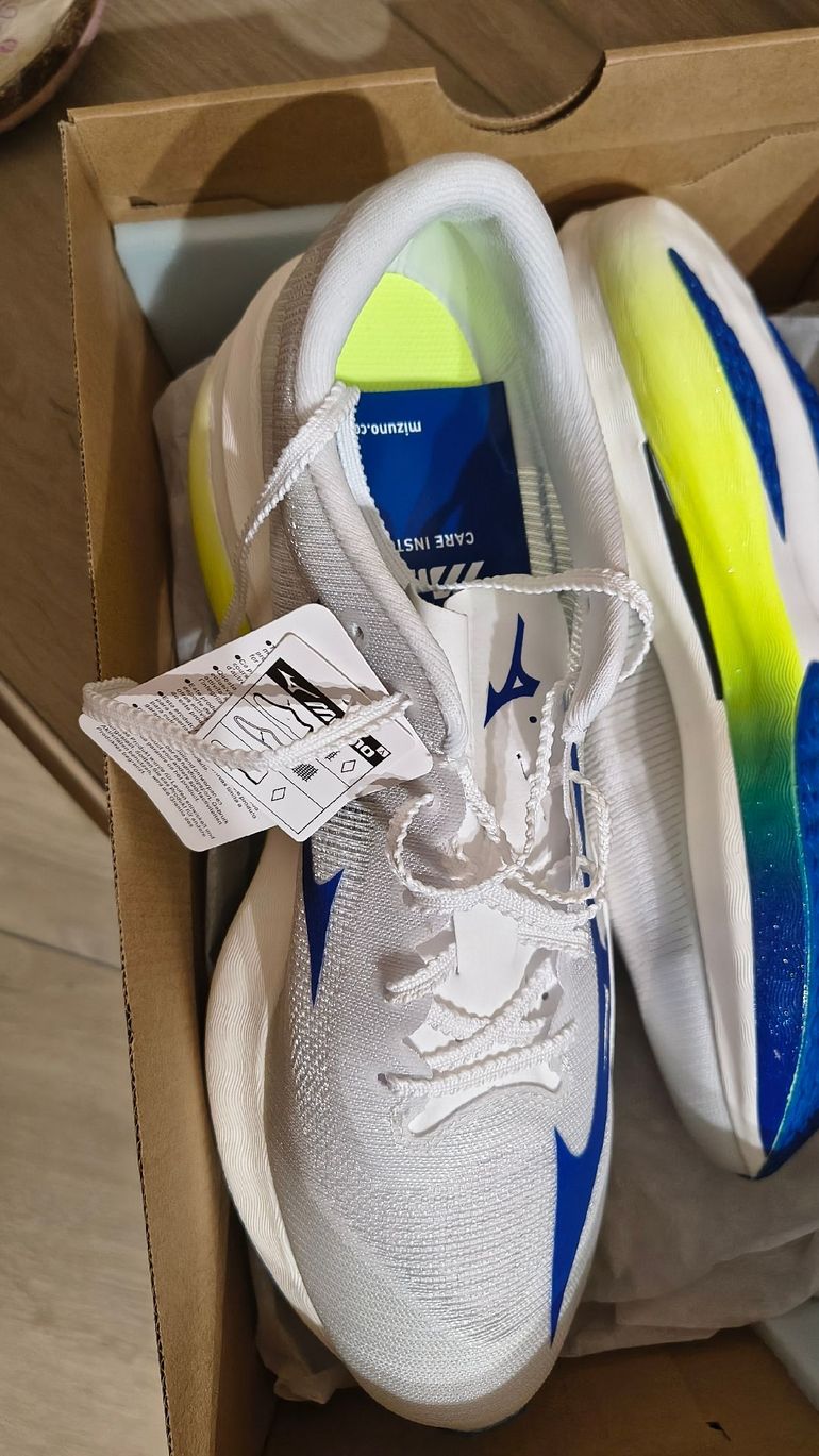 Gebrauchtes Mizuno Hyperwarp pro 2026 bike — Bild 2 von 4