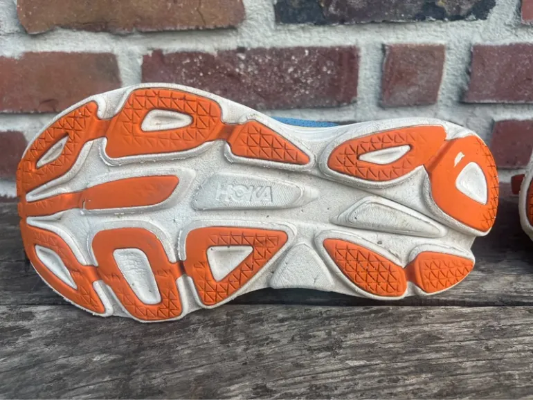 Used Hoka Bondi 8 Wide bike — image 7 of 9