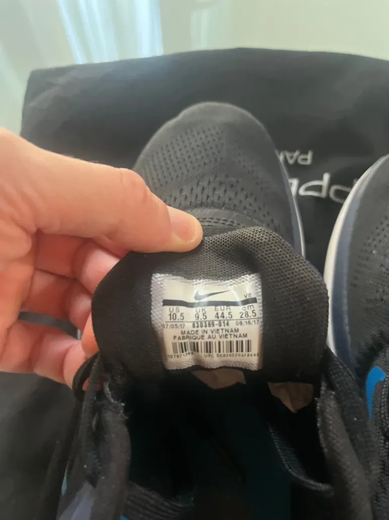 Used Nike running shoes bike — image 7 of 7