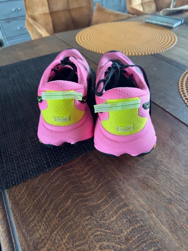 Used Hoka Mafate 5 bike — image 2 of 7