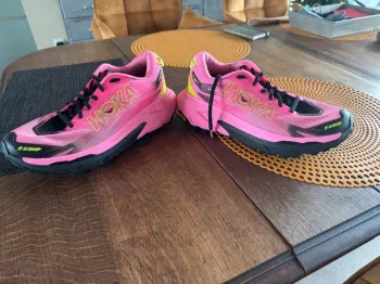 Used Hoka Mafate 5 bike — image 4 of 7