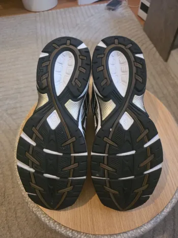 Used Asics Running Shoes bike — image 6 of 6