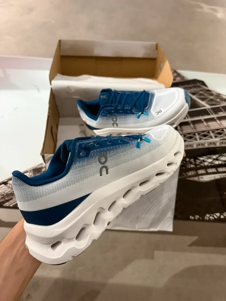 Used On Running Shoes Size 41 bike — image 2 of 8