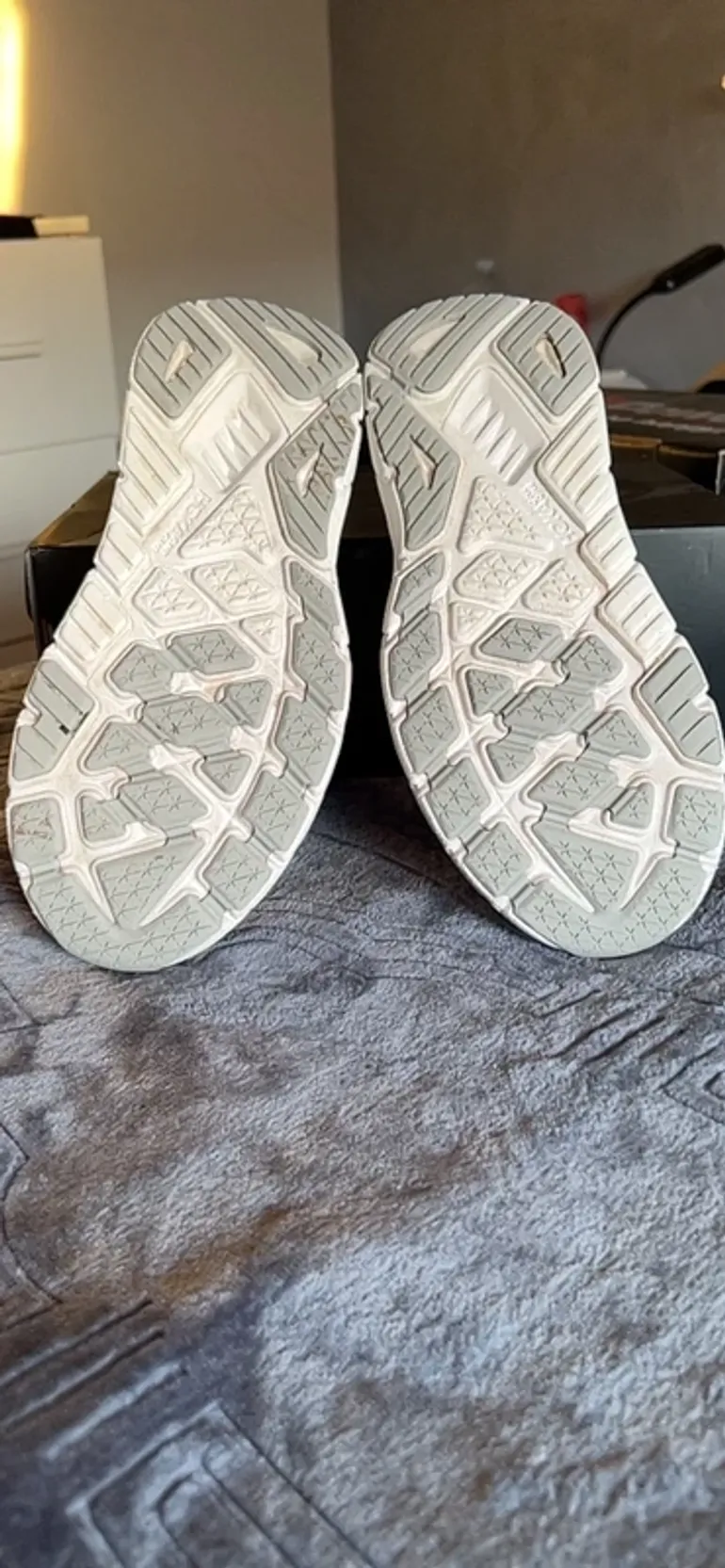 Used Hoka Arahi 7 bike — image 5 of 6