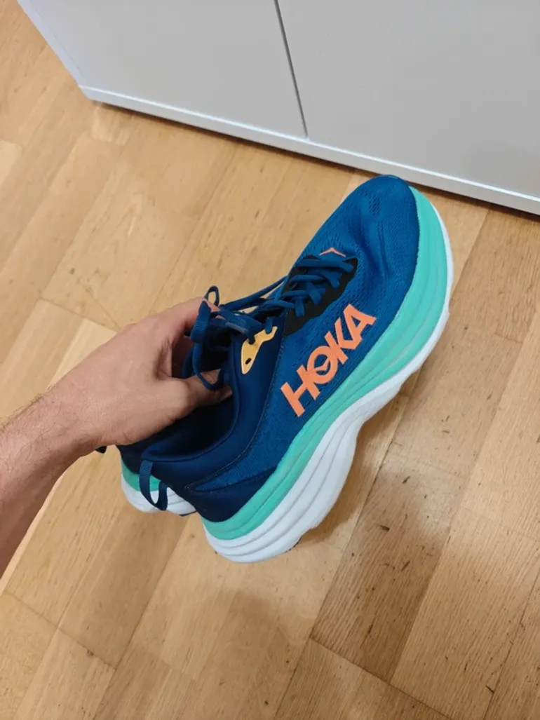 Tweedehands Hoka Bondi 8 bike — afbeelding 2 van 4