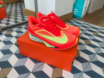 Used Nike Zoom Fly 6 bike
