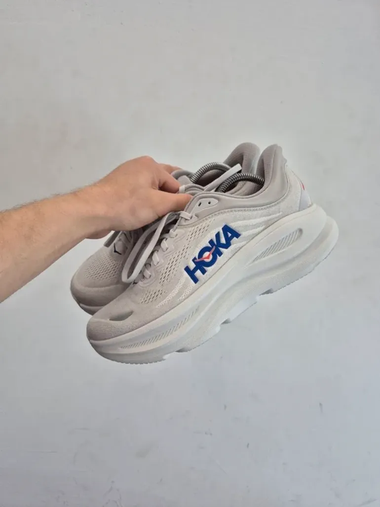 Used Hoka Bondi 9 Wide bike — image 3 of 7
