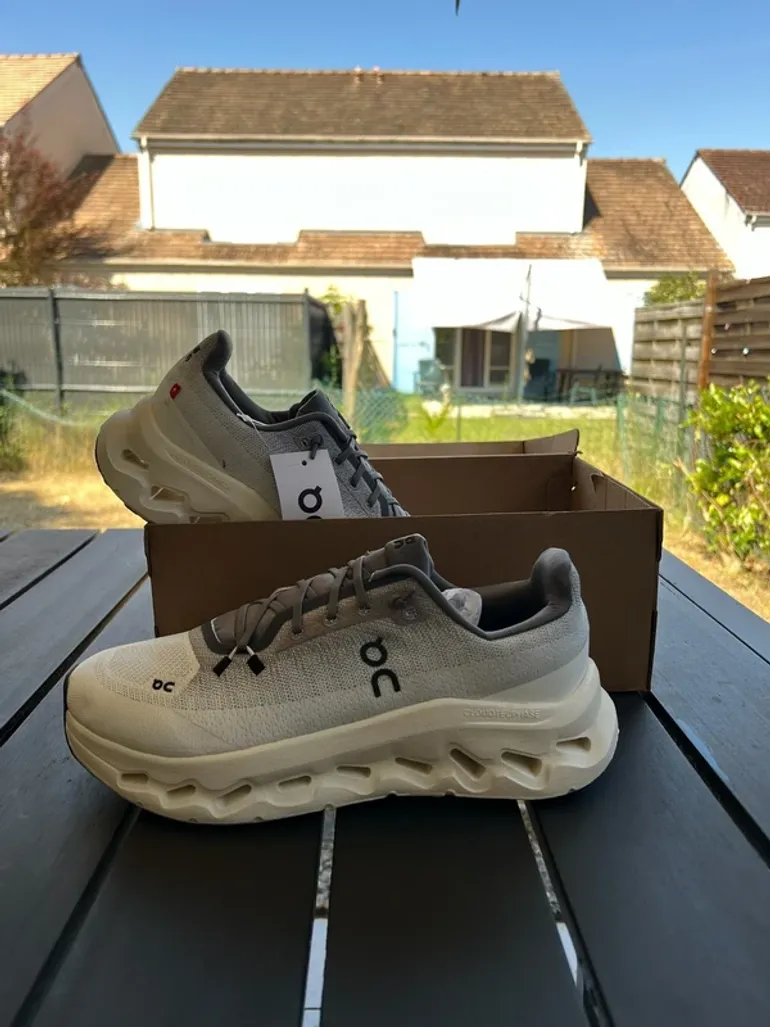 On Running Cloudtilt bike usato — immagine 2 di 8