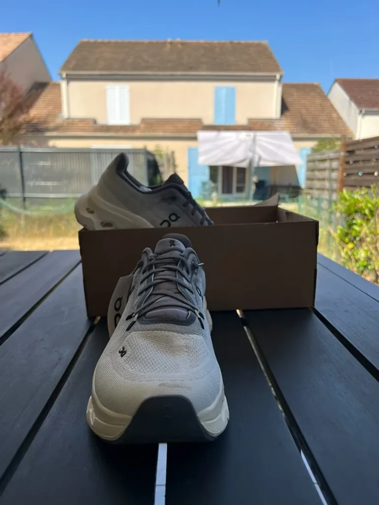 On Running Cloudtilt bike usato — immagine 4 di 8