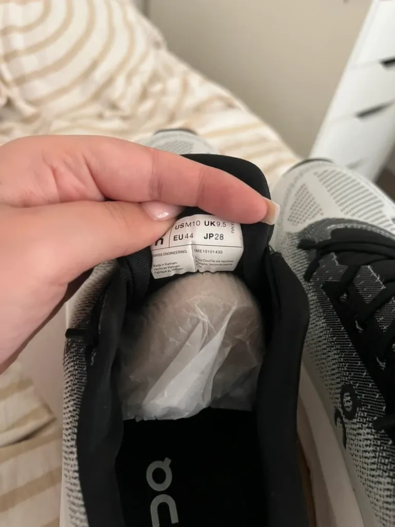 Used On Running Shoes taille 44 bike — image 5 of 5