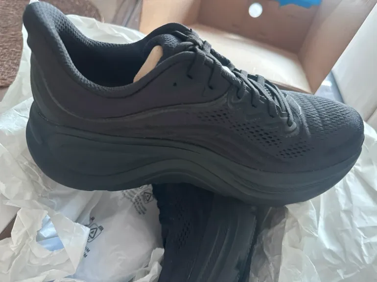 Used Hoka Running Shoes bike — image 3 of 4