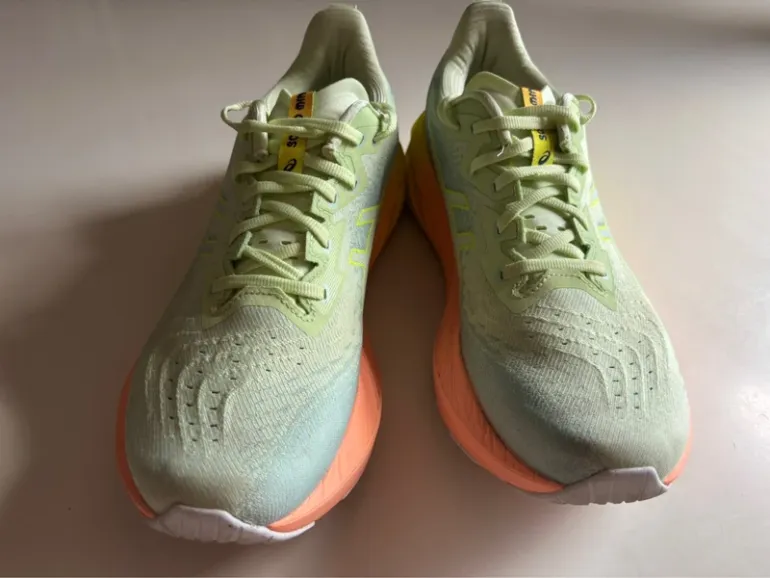Used Asics Novablast 4 Paris 2024 bike — image 1 of 4