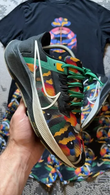 Used Under Armour Nike Running Shoes bike
