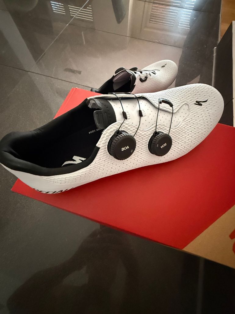 Used Specialized Torch 3.0 Road Shoes 2026 bike — image 4 of 6