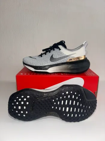 Used Nike ZoomX Invincible RN FK3 bike — image 2 of 7