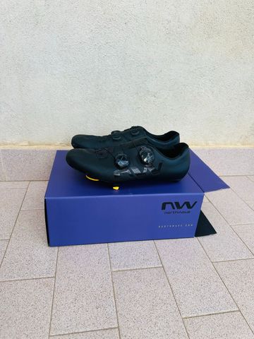 Used Northwave veloce extreme Black 42 2024 Cycling Shoes
