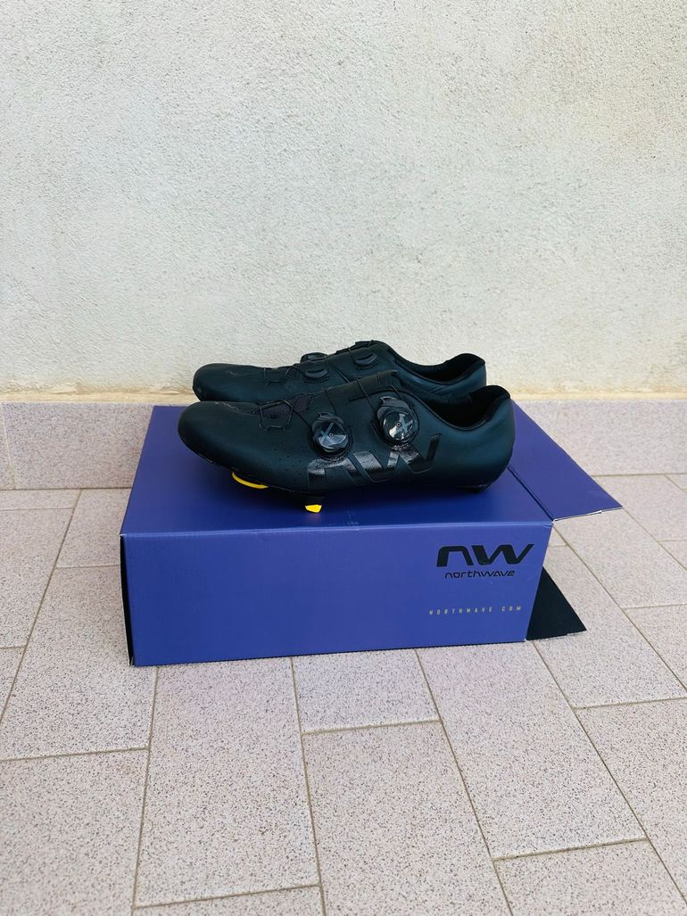 Used Northwave veloce extreme Black 42 2024 bike — image 1 of 10