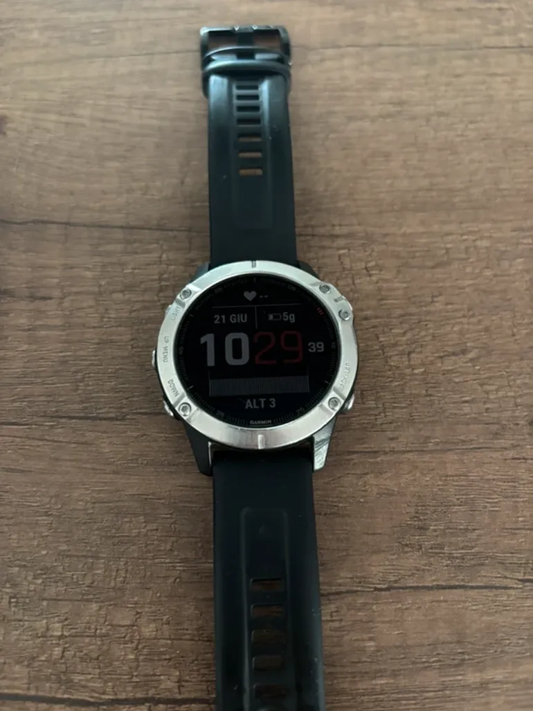 Used Garmin Fenix 6 bike — image 2 of 5
