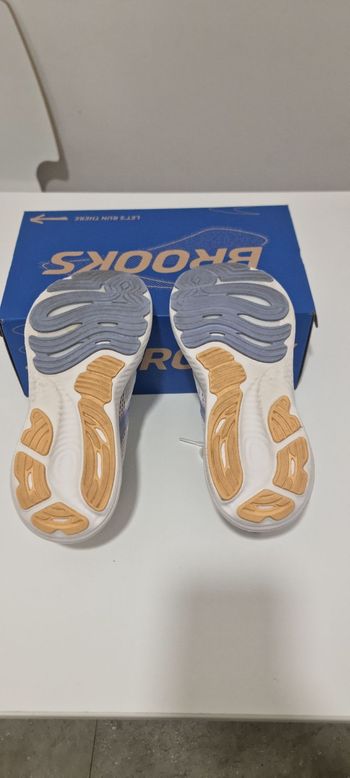 Used Brooks Glycerin 22 2026 bike — image 5 of 7