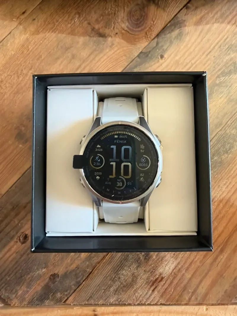 Gebrauchtes Garmin Fenix 8 43mm Electronics