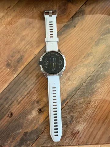 Použité Garmin Fenix 8 43mm bike — obrázek 3 z 4