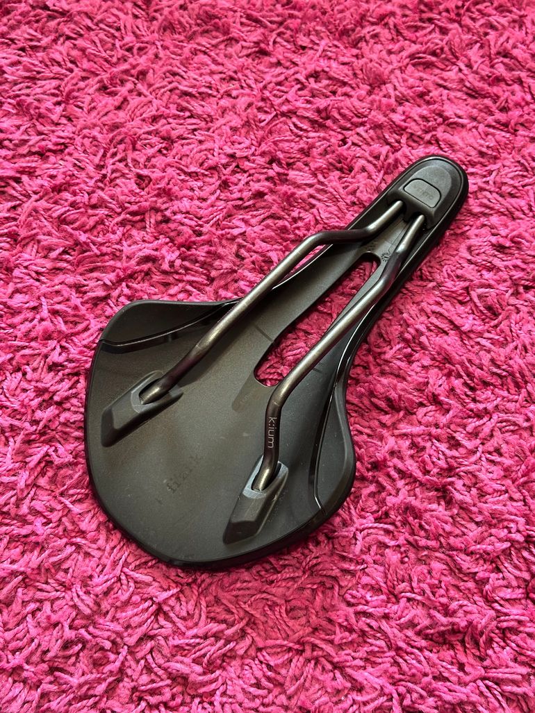 Used Fizik Vento Antares R3 150mm 2026 bike — image 5 of 5