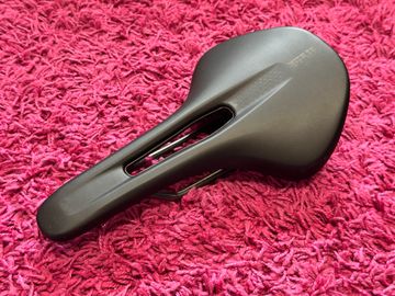 Fizik Vento Antares R3 150mm 2026 Saddles & Seatposts usato