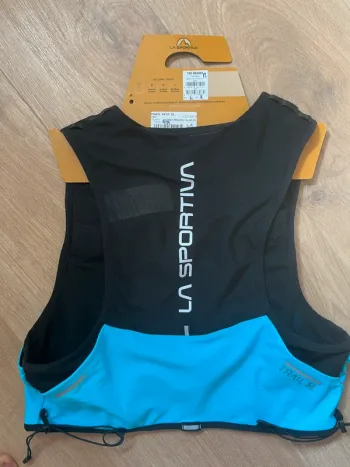 Used La Sportiva Gilet de trail 5L bike — image 2 of 3