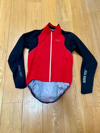 Used GORE BIKEWEAR Gore-Tex Regenjacke Rennrad/ Gravel/ MTB XL rot bike