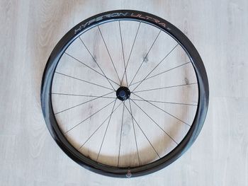 Used Campagnolo Hyperon Ultra Carbon Wheelset bike — image 3 of 9