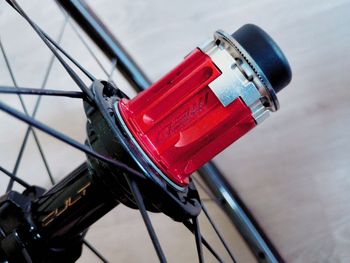 Used Campagnolo Hyperon Ultra Carbon Wheelset bike — image 6 of 9