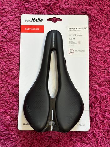 Used Selle Italia Novus Boost Evo TM Superflow 145mm 2026 bike — image 5 of 10