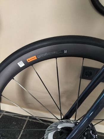 Käytetty Giant SLR 0 40 2025 bike — kuva 5 / 8