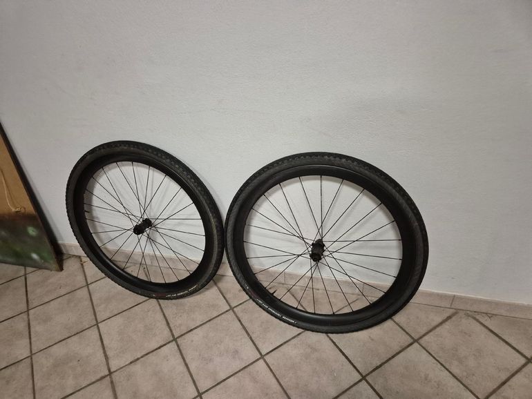 Käytetty Syncros Capital 1.0 Profi 40mm Carbon 2025 bike — kuva 5 / 5