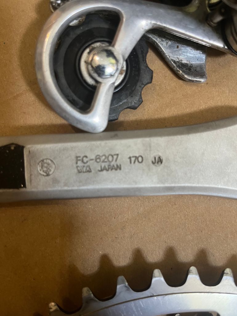 Used Shimano 600 +Wheelset 1983 bike — image 4 of 9
