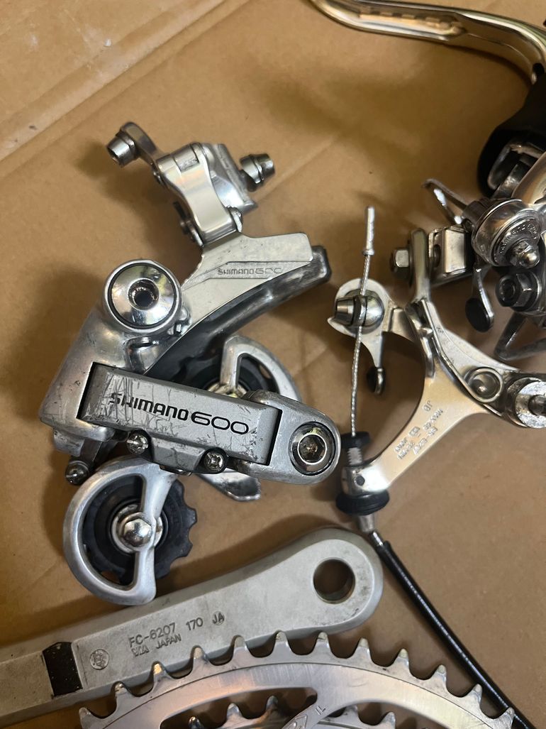 Used Shimano 600 +Wheelset 1983 bike — image 2 of 9