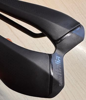 Used Selle Italia SLR Carbon 2026 bike — image 4 of 5