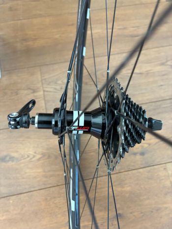 Used Ffwd Carbone 60 mm Rim Brake bike — image 4 of 8