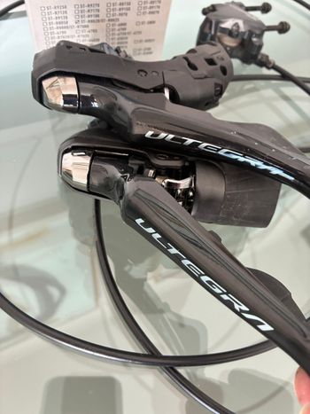 Použité Shimano Manettes ultegra 11 vitesse bike — obrázek 3 z 7