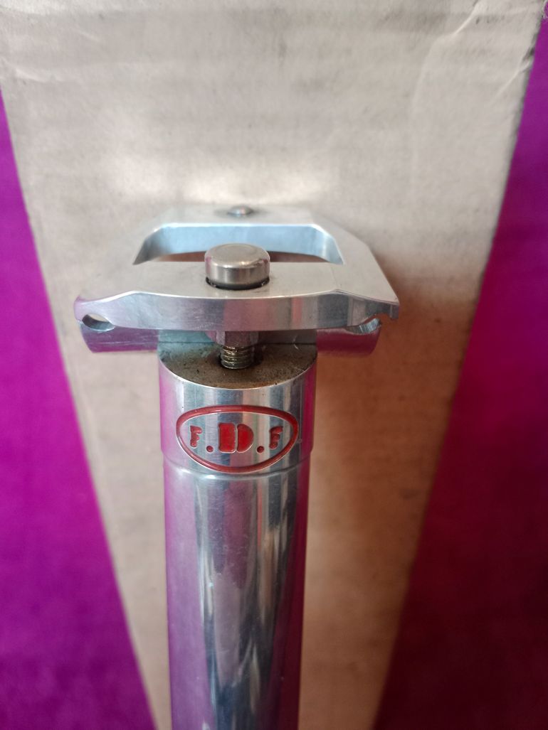 Used F.D.F. reggisella leggerissimo bulloni in titanio 27, 2 mm "NOS" bike — image 2 of 6
