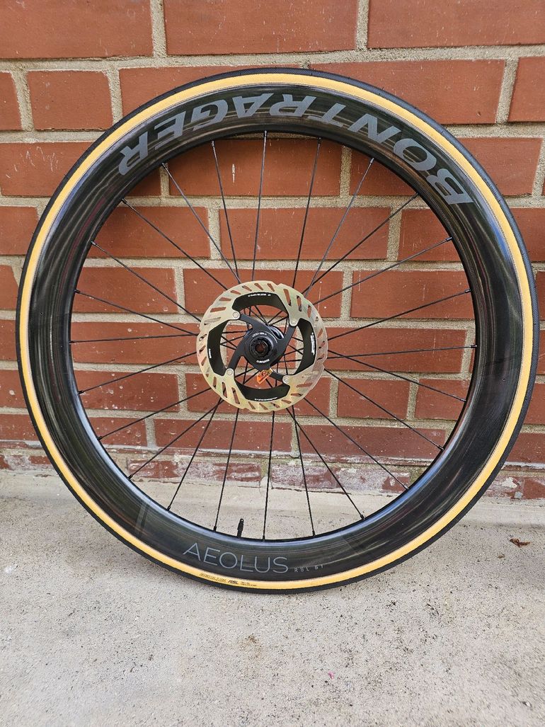Bontrager Aeolus RSL 51 TLR Disc Road Wheel 2026 bike d'occasion — image 2 sur 5